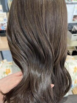 レフラム 亀有駅 亀有北口店(le:fro:m)の写真/傷ませずに叶える、人気のブリーチなし透明感イルミナカラー♪ｌe:fro:mであなたの理想を実現します◎