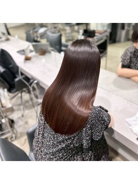 キュア 表参道(CURE) 縮毛矯正後のメンテナンス エステトリートメント 表参道駅 艶髪