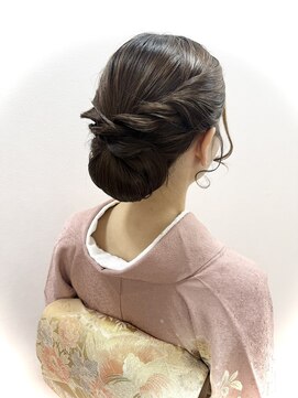 ルート(Ru-t) シニヨン