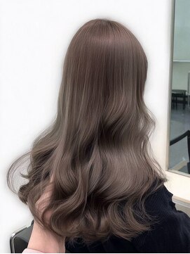 イル(iLe.) ミルクティーベージュブリーチなしダブルカラーレイヤーカット
