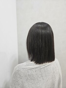 ネクサス NEXUS 朝まとまらない髪に。続けるほど扱いやすくなるボブスタイル