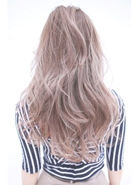 ラフィス ヘアーフラム 難波戎橋2号店(La fith hair flamme) 【La fith】 ミルクティーベージュ×ハイライト