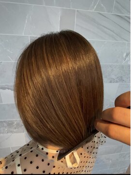 ジル アンク(Jill ankh) 《JILL ANKH 姫路駅前》細めハイライト×艶ボブ