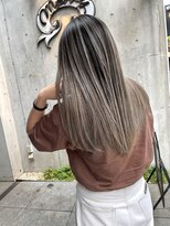 メリー(merry craftsman's factory) 外国人風バレイヤージュ、ハイライトカラーアッシュグレージュ