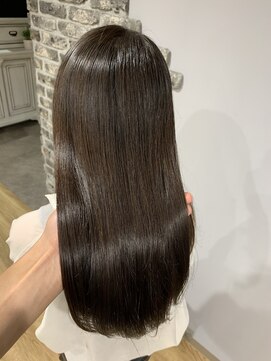 ディト(Ditto) 【Ditto】朝のお手入れ簡単になるストレート