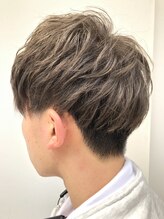 ドットヘアー(. hair) マットアッシュツーブロックショート