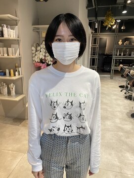 ディーエックス スリー(Dxxxx III) 小顔ショートこなれ感