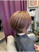 ショートボブ