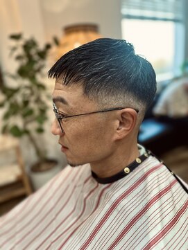 エイトハンズ(EIGHT HANDS) クロップスタイル