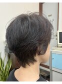 くせ毛ショートスタイル