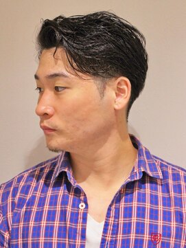 ポルテオムプレス(PORTE HOMME PRES) 七三ツーブロックかき上げアップバング