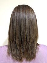 アズール 草加(azule)&nbsp;ハイライトカラー　ブリーチ　アッシュベージュ