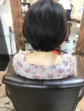 アティック(attic) ショートボブ/ボブ/ミディアム/ヘアドネーション/レイヤーカット