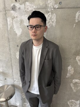 チルチェア 池袋(CHILL CHAIR) テーパーフェード×ビジネスショート