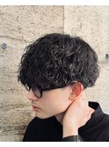 大分ツイストスパイラルパーマメンズマッシュ刈り上げレイヤー