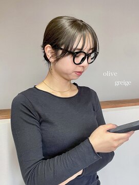 ルアウ ヘアアンドメイク(LUAU Hair&Make) 【nanami】オリーブグレージュ