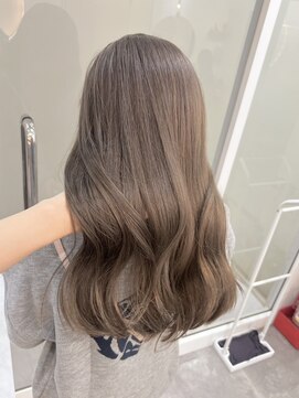 グレージュカラー