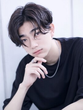 刈り上げツーブロック毛流れニュアンスパーマカルマヘア