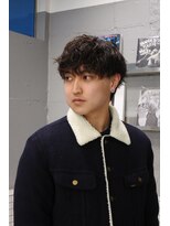 Thisday by nelke立川 メンズカット/メンズパーマ/ブリーチ【3/1 NEW OPEN(予定)】 マッシュウルフ くせ毛風パーマ 黒髪 スパイラル