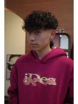 エディ(Edy) メンズスペインカール刈り上げカーリーパーマ外国人風眉毛カット