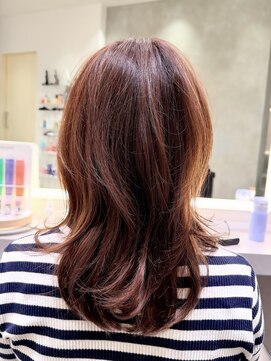 ロック(rock) ミディアムウルフ／レイヤーカット