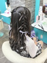 リエラ 新宿(RIERA)&nbsp;髪リボンハーフツイン編みたらしハート