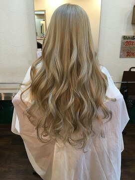 フェリシータ 緑地公園店(felicita) ワンプロセスで外国人風ハイ透明感☆彡アプリエカラー