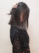 リップソウル(RIP SOUL)&nbsp;《RIP SOUL》インナーカラー シルバー 外ハネ ボブ