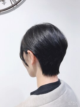 レヴィ(Levie) 大人ショート