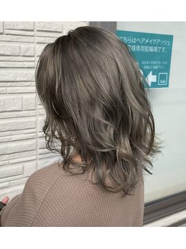 アッシュ 戸田公園店(Ash) 透明感抜群のシルバーアッシュ