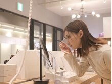 ◆関西初_体験型サロン◆ヘアケア商品だけじゃない！メイク用品なども取り揃え◎