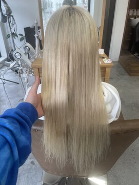 フツーロ 栄(FUTURO) ブロンド！！