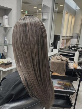 美容室シンプル ウィン(Simple Win) シャドウルーツ