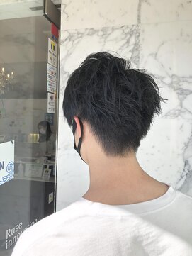 ルセ イノベーション 白岡本店(Ruse innovation) 【4月】ツーブロック×ブルーブラック☆