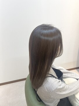 シンシア(CYNTHiA) 艶ベージュ