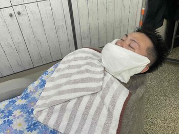 ヤマモトの写真/眉カットもお任せ！プロの技術で、清潔感のある好印象に！メンズの身だしなみはにお任せ！