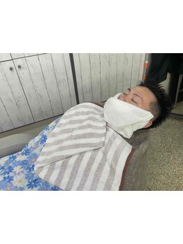 眉カットもお任せ！プロの技術で、清潔感のある好印象に！メンズの身だしなみはにお任せ！