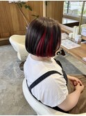ボブ×イヤリングカラーレッド