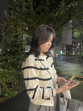 ユー(yew) ダークオリーブカラー