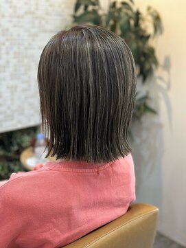アイリス(ailis) 切りっぱなしボブ/ハイライト