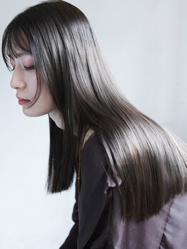 ミットバイツリー センター北(mit by tree)の写真/東京から出店★最新薬剤ファイバープレックス×次世代髪質改善アップトゥグロスで艶ストレート♪全席半個室