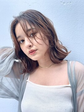 ヒルネ(hirune) 長め大人レイヤーボブ