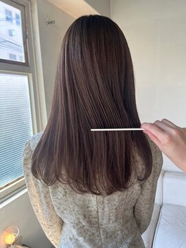 タヴィ(Tavi) 透明感カラーのベージュ/ベージュカラー/赤み消しからー/カラー