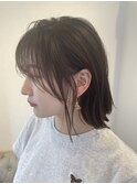 ラフな切りっぱなしボブ