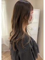 クウ(cuu)&nbsp;インナーカラー/オリーブベージュ/レイヤーカット