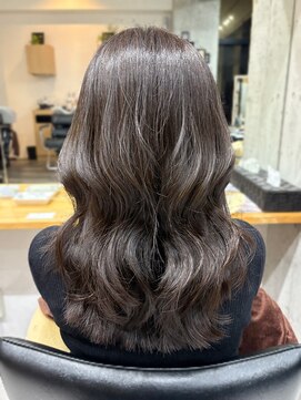 ディーエックス ウエスト(Dxxxx WEST) 赤み消しカラー/顔周りカット/レイヤーカット/イルミナカラー