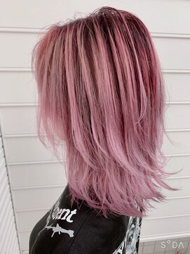 カカフロントオブザミラー(KaKa front of the mirror) ライトピンクのシャドウルーツ