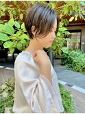 透明感溢れるセンターパートショート20代30代40代@田中俊成