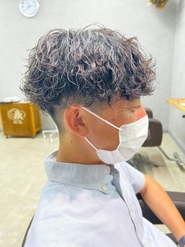 リット×ベリエ(Lit.×belier) ツーブロック/波巻きスパイラルパーマ/メンズマッシュ/刈り上げ