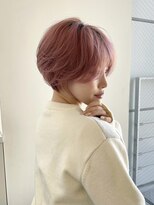 イヴォークトーキョーオーサカ(EVOKE TOKYO osaka)&nbsp;丸み もみれげ 抜け感 可愛い ショート ピンク ブリーチカラー